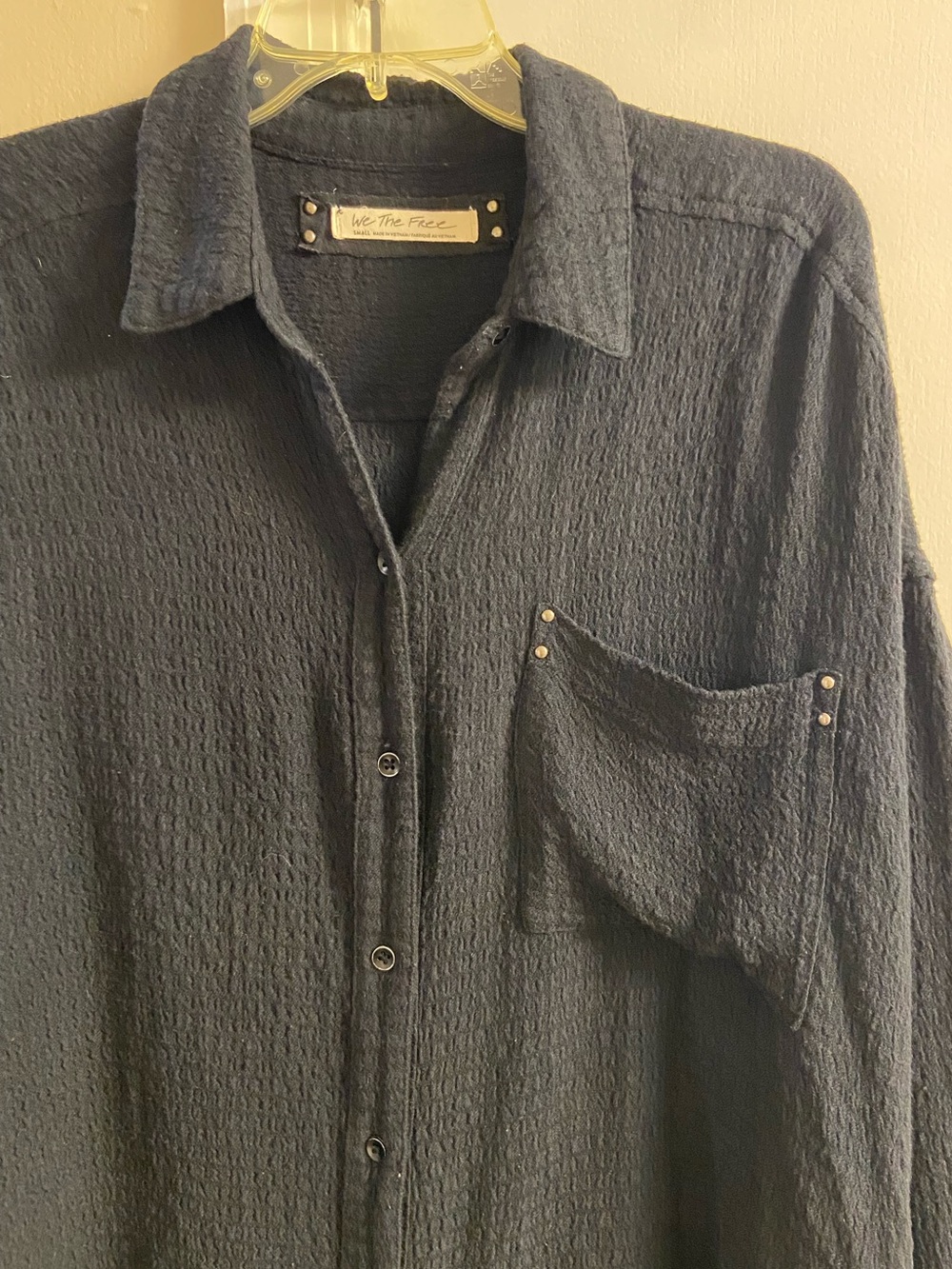 We The Free Hidden Valley Black Textured Studded Pocket Button Down Shirt Small - Picture 3 of 7